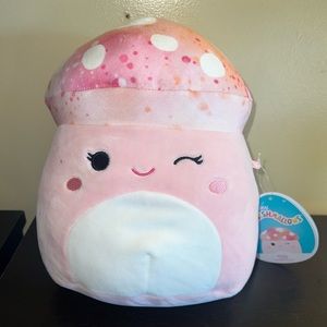 NWT Squishmallow Molly 8” Mushroom